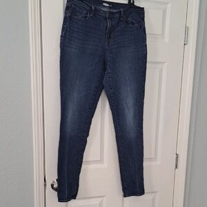 Curvy Skinny 5/18